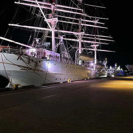 דירה Faltom 6 Yacht Park Premium Parking גדינייה