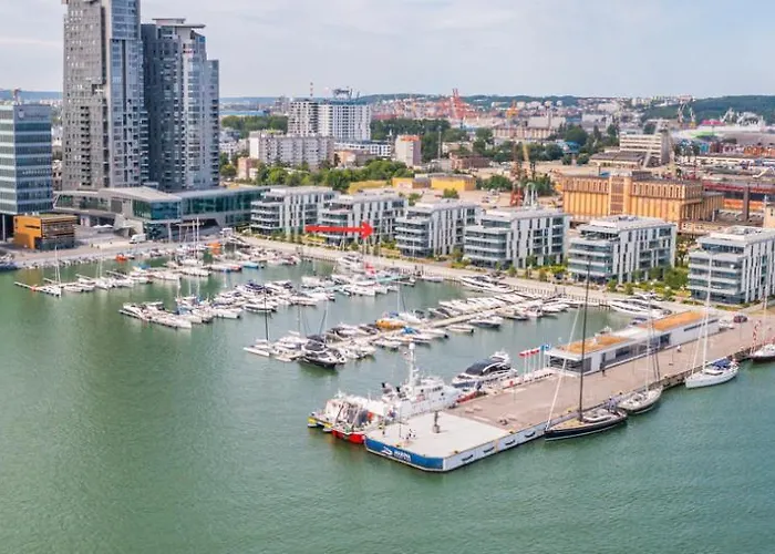 Faltom 6 Yacht Park Premium Apartament *